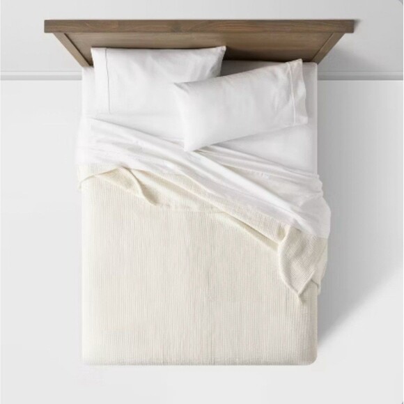 Double Cloth Quilt Cream - King Plus - Threshold - Picture 3 of 7